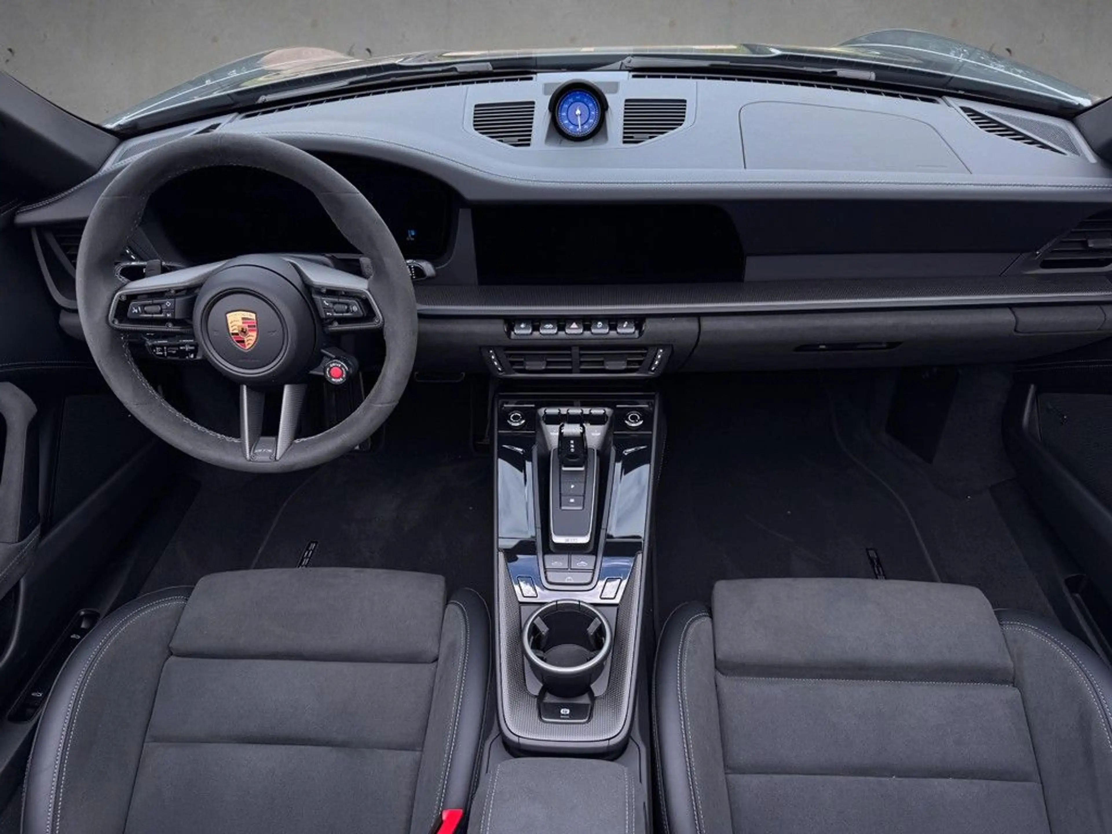 Porsche 992 911 992.2 Carrera 4 GTS T-Hybrid Cab Top ift Top — photo 6