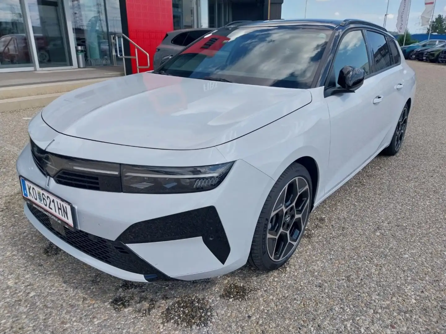Opel Astra Hybrid, Sports Tourer, Ultimate, 1.2 Direct Weiß - 1