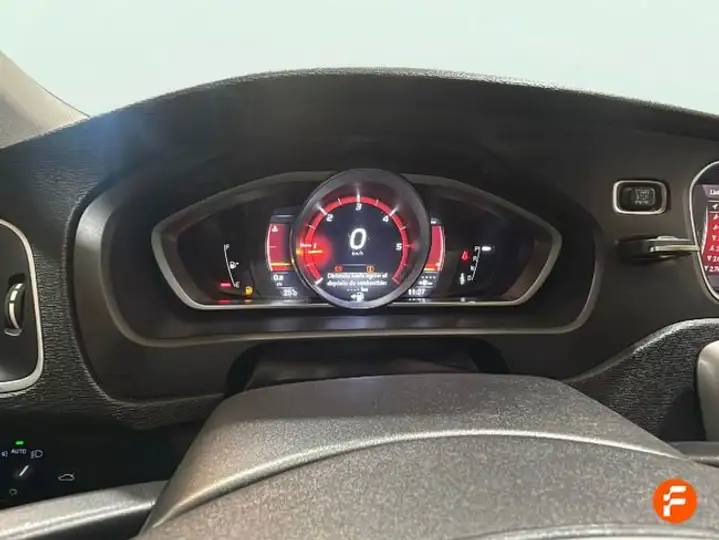 Volvo S40 2017, foto 12