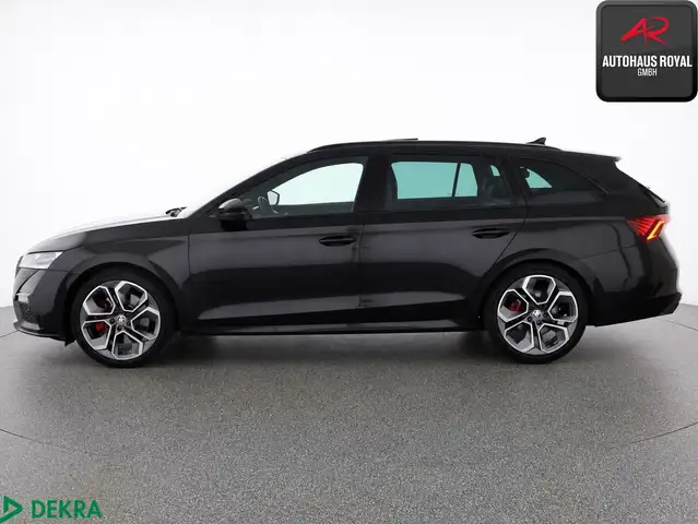 Skoda Octavia view 2