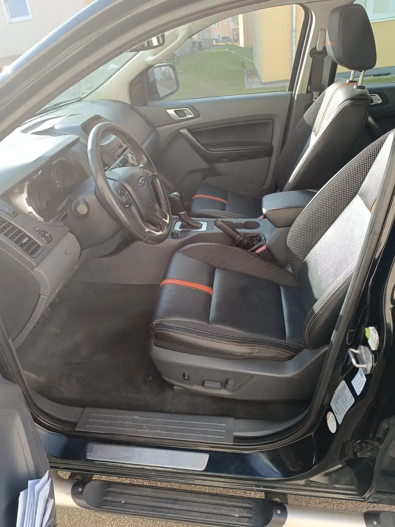 Ford Ranger Wildtrack Schwarz - 1