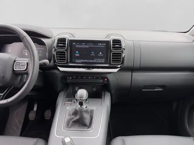 Citroen C5 Aircross view 11