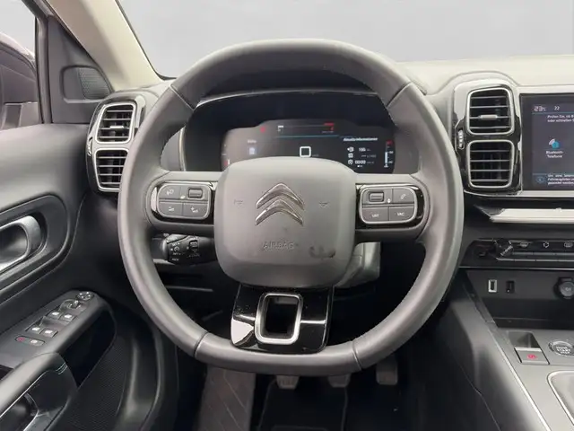 Citroen C5 Aircross view 13