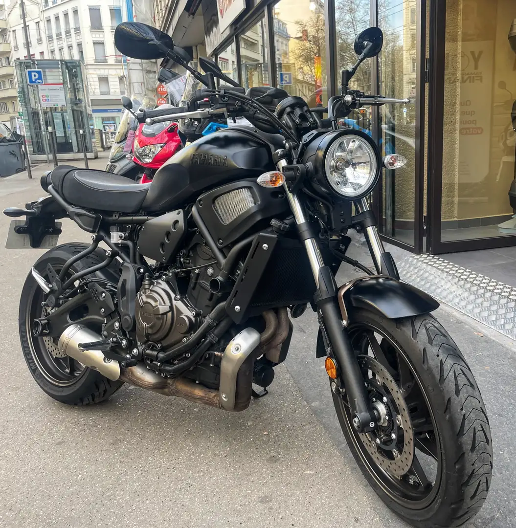 Yamaha XSR 700 Noir - 1