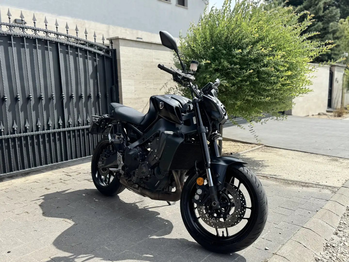 Yamaha MT-09 Negro - 1