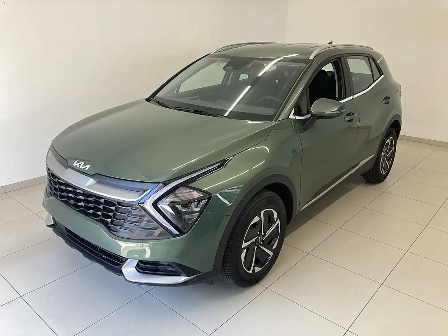 Kia Sportage Hybrid Silber-Ausstattung **Barkaufpreis** Grün - 1