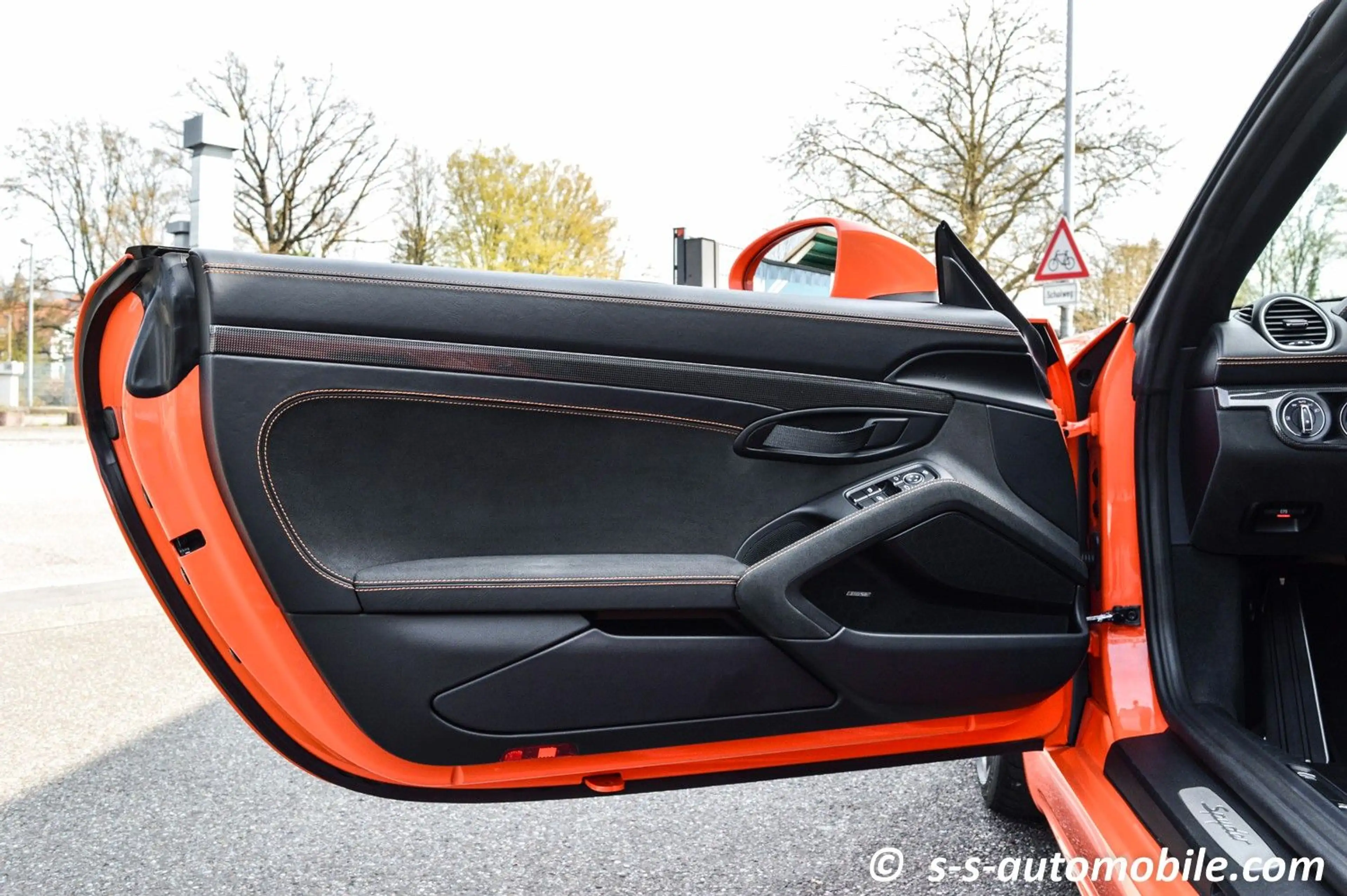 Porsche Boxster Spyder PTS Gulforange Vollschalen Carbon 1.Hand — photo 14
