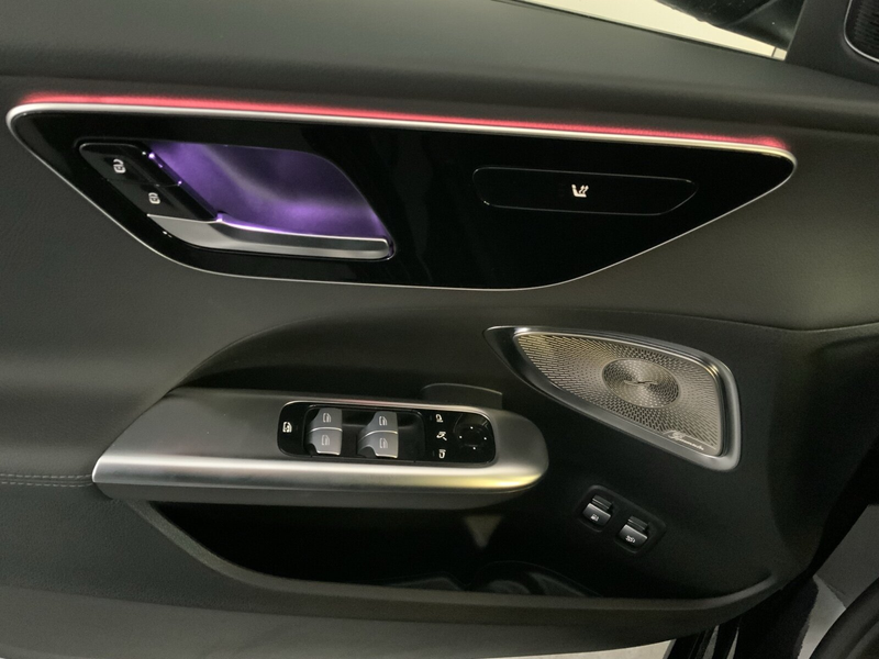 Mercedes-Benz C 400 C 400 e 4M AVANTGARDE Pano LED DISTRO 360° Burm — photo 12