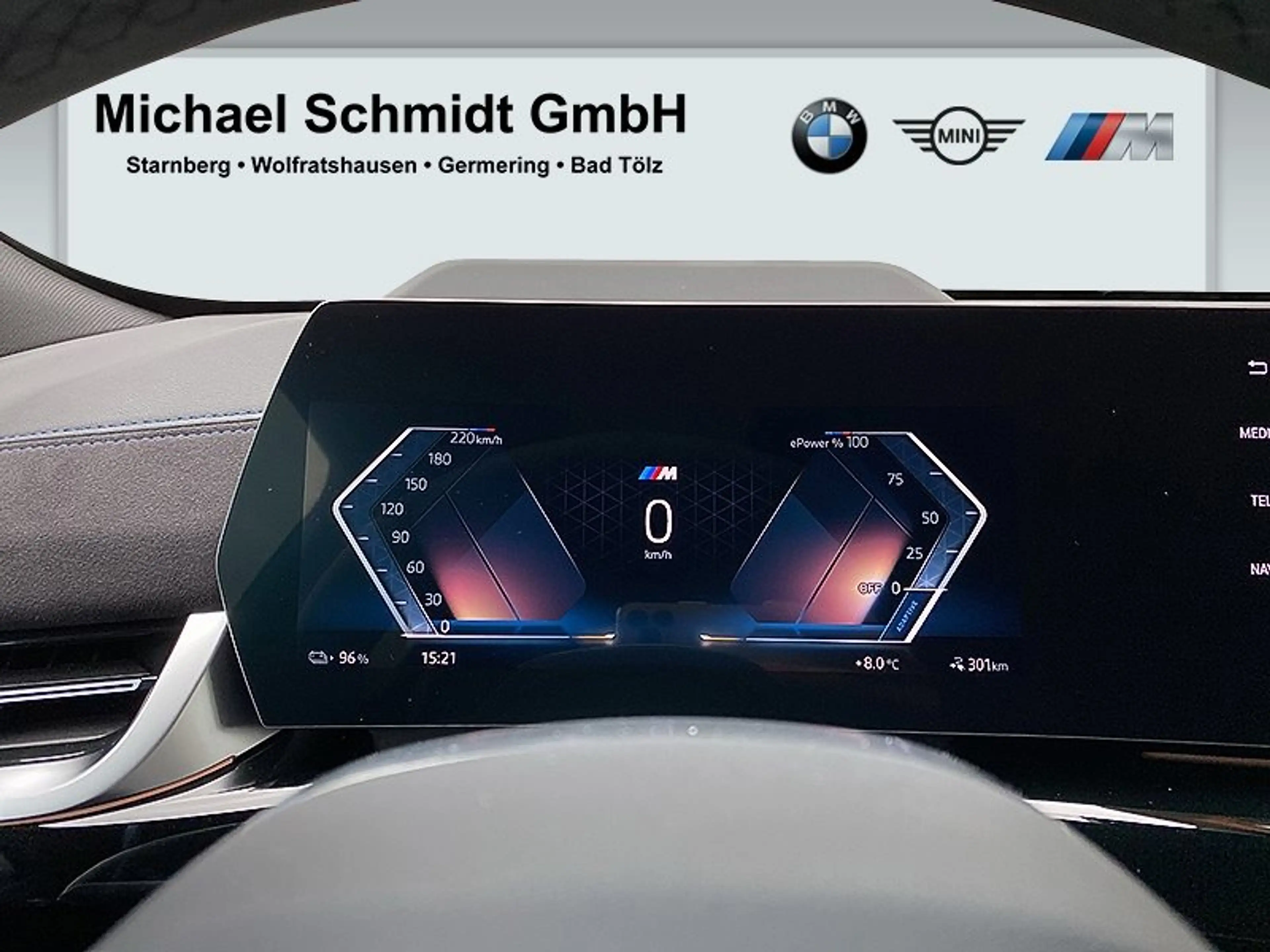 BMW iX2 eDrive20 M Sportpaket Head-Up DAB LED RFK — photo 15