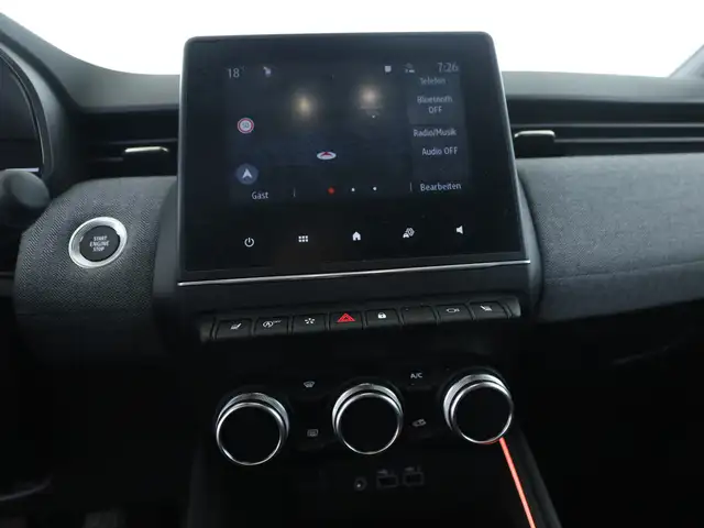 Renault Clio view 15
