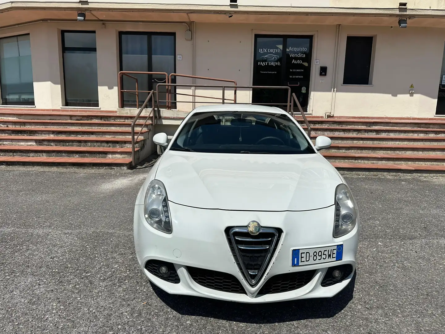 Alfa Romeo Giulietta Giulietta 2.0 jtdm(2) Distinctive 140cv Wit - 2