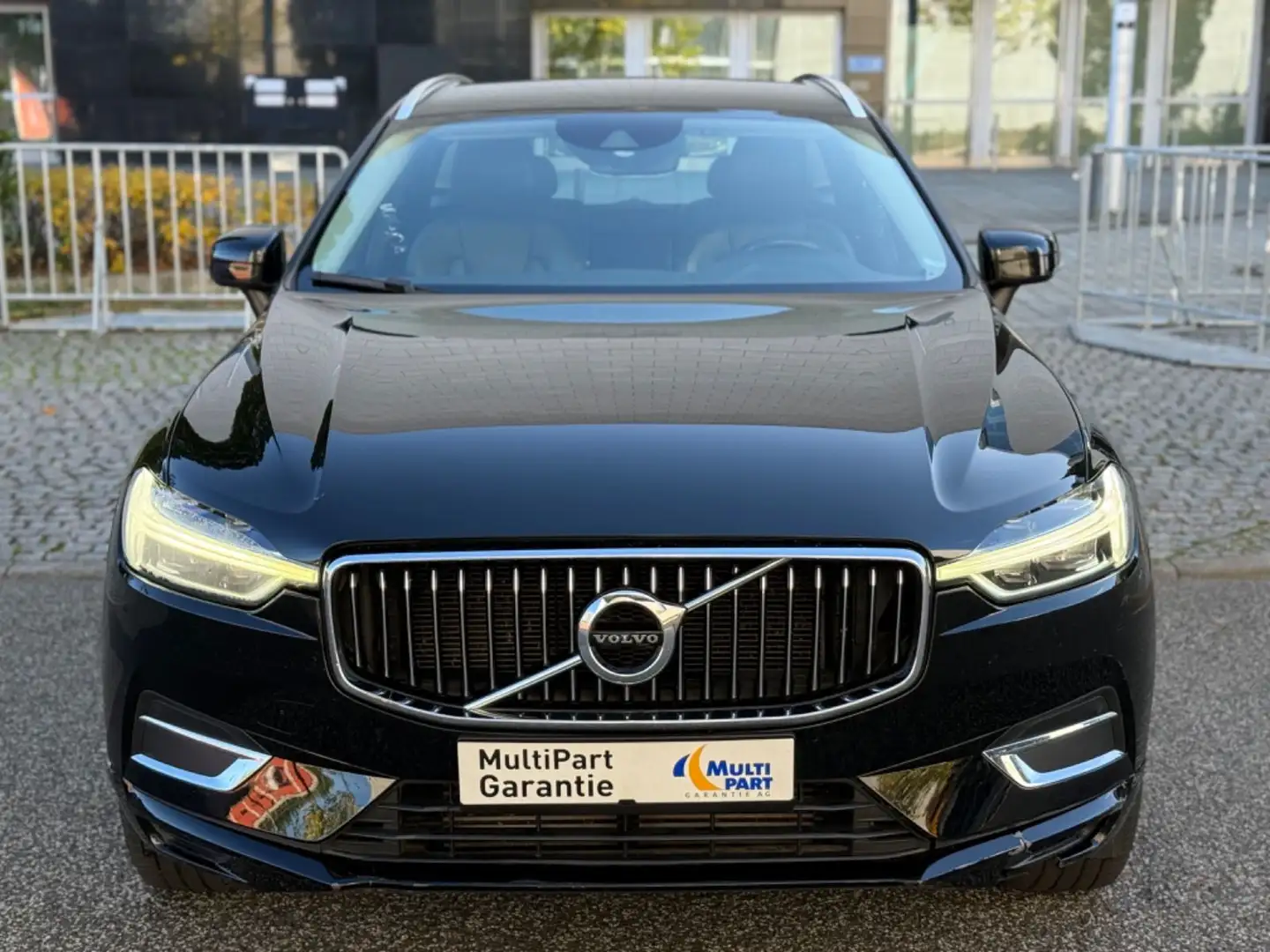 Volvo XC60 Inscription AWD T5//*LED*//*SH+SB*// Noir - 2