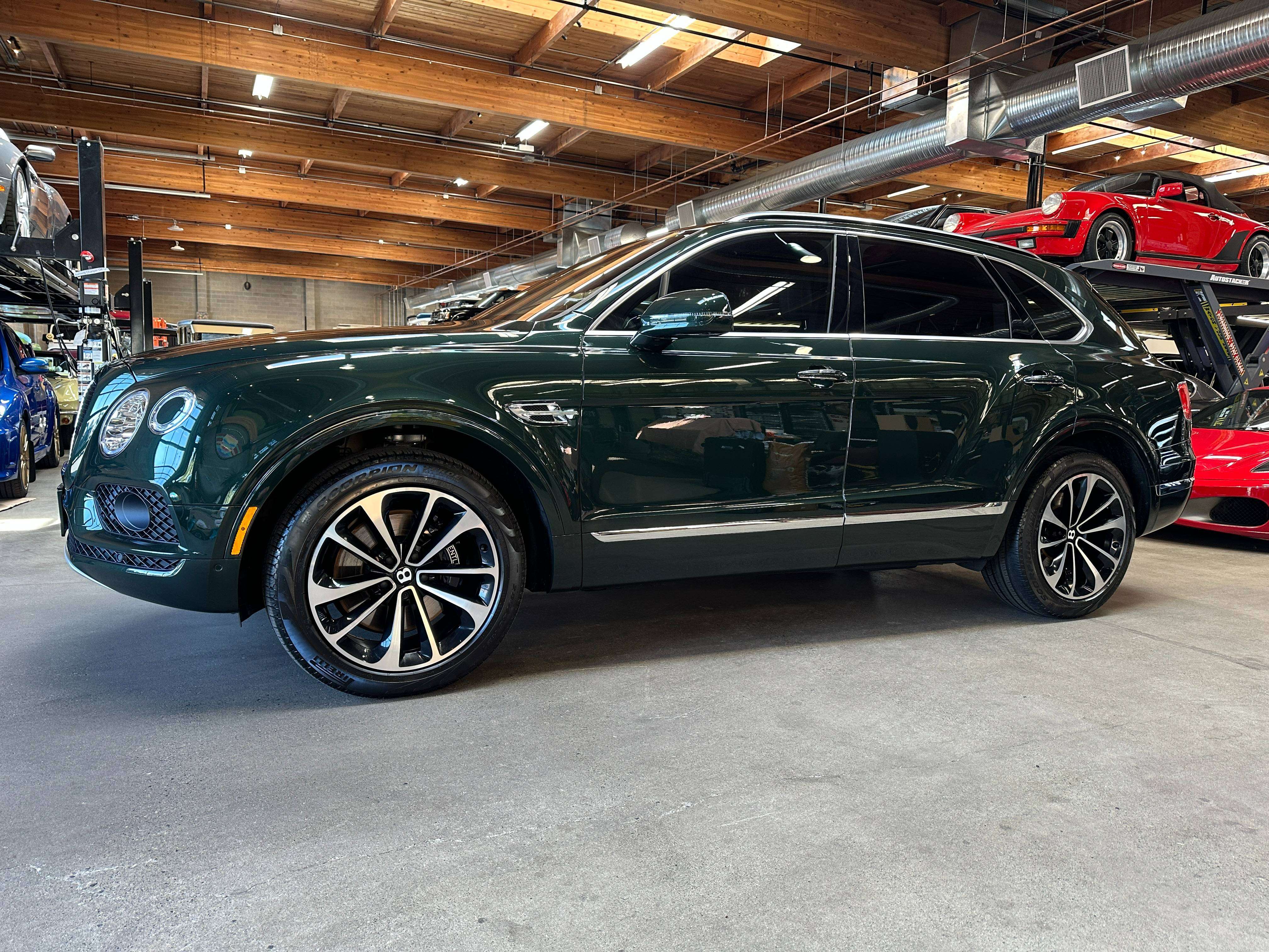 2019 Bentley Bentayga V8 AWD