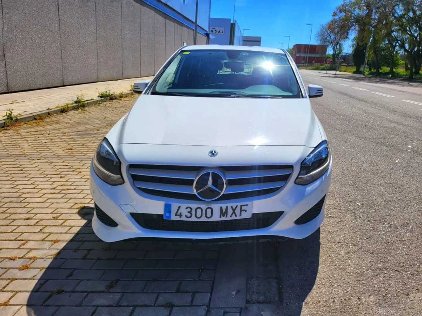 Mercedes-Benz B 220 220d 7G-DCT Alb - 1
