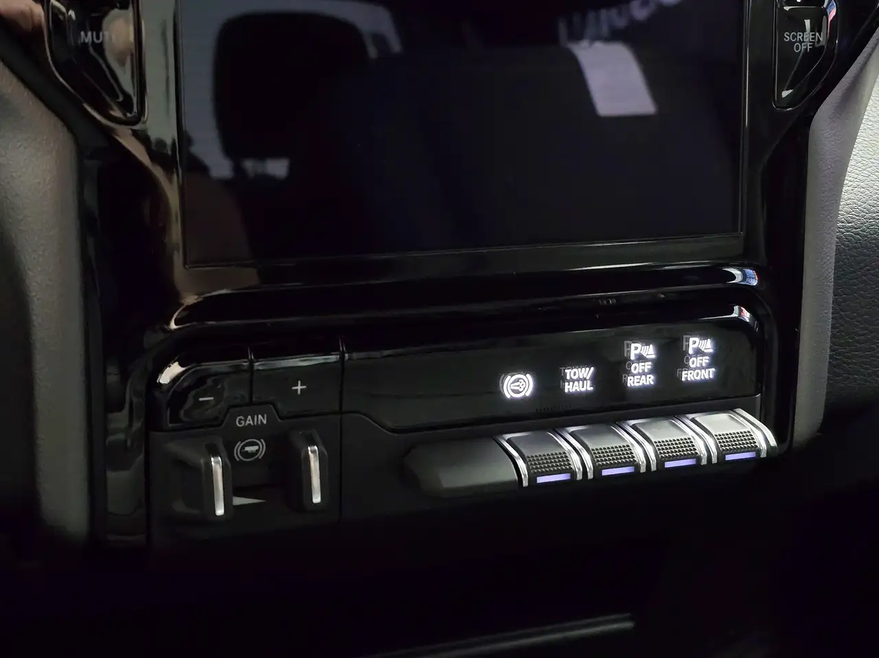 RAM 2500 снимка RAM 2500