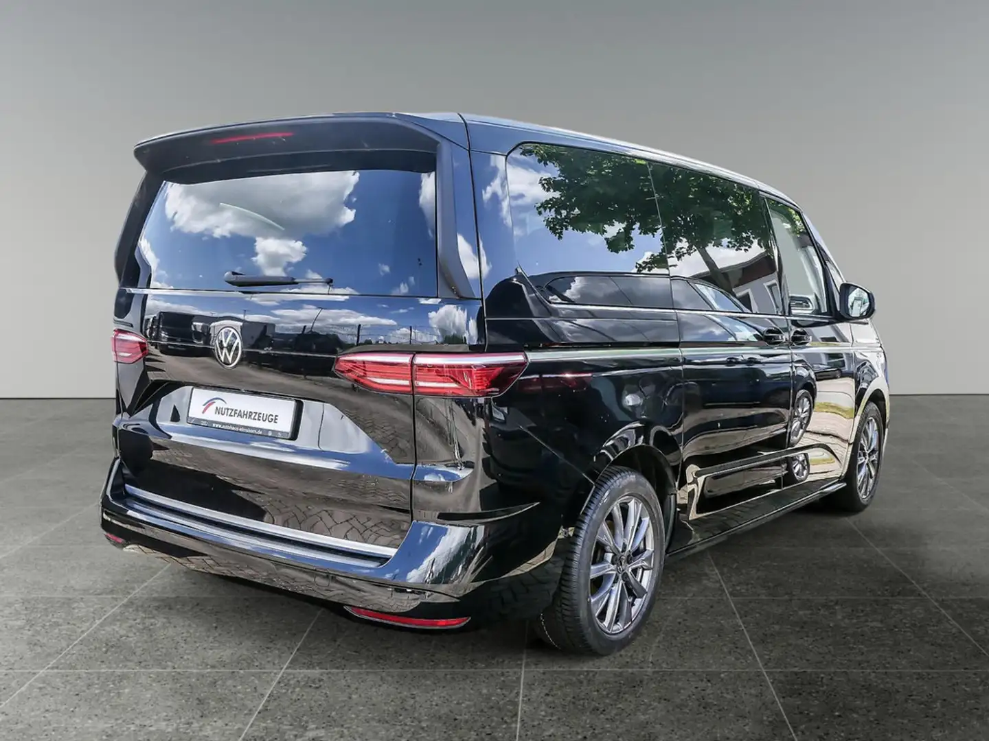 Volkswagen T7 Multivan 2.0 TDI Style lang HUD MATRIX-LED Nero - 2