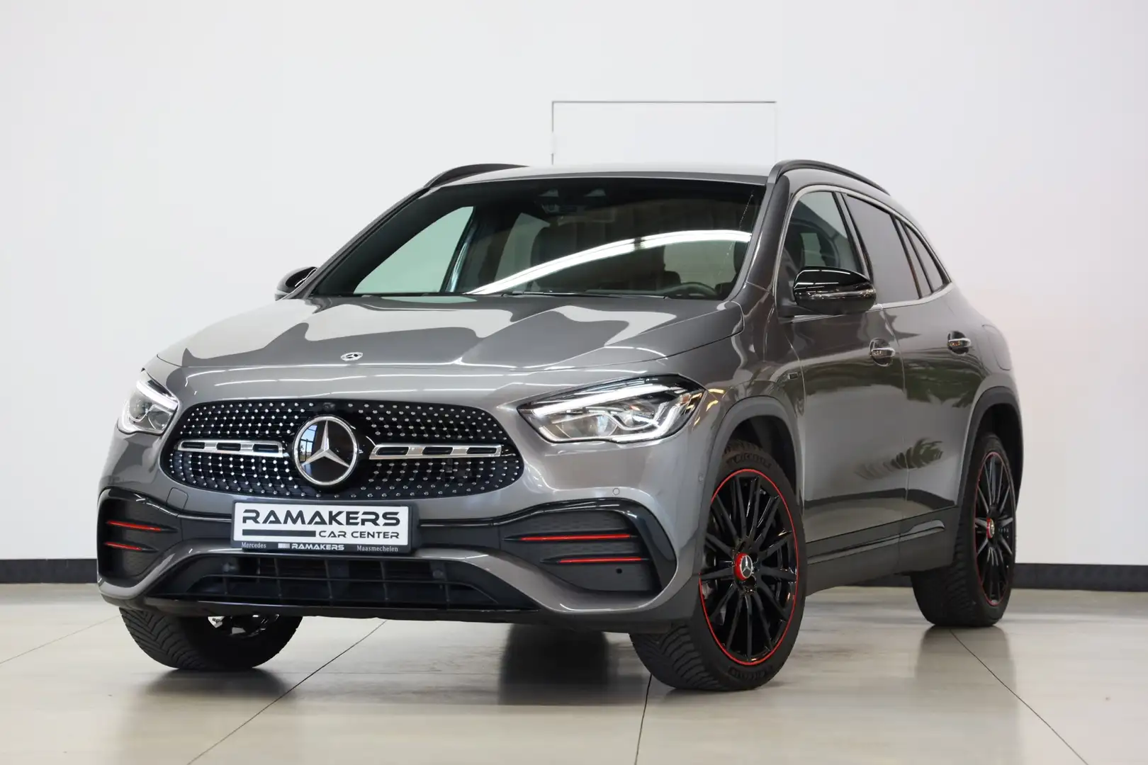 Mercedes-Benz GLA 250 e AMG EDITION-1 Distronic+ Head-Up 360°cam Memory Gris - 1