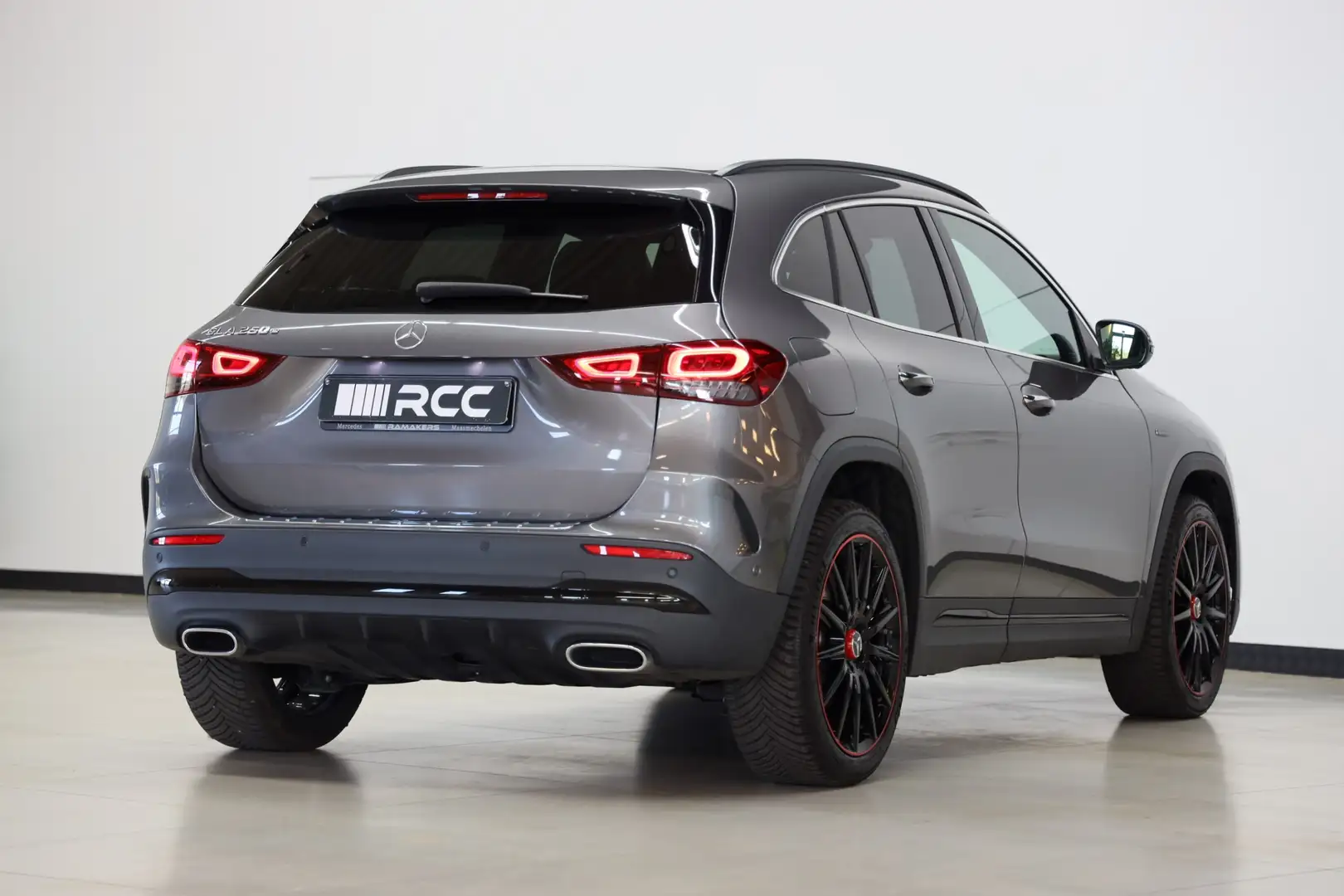 Mercedes-Benz GLA 250 e AMG EDITION-1 Distronic+ Head-Up 360°cam Memory Gris - 2