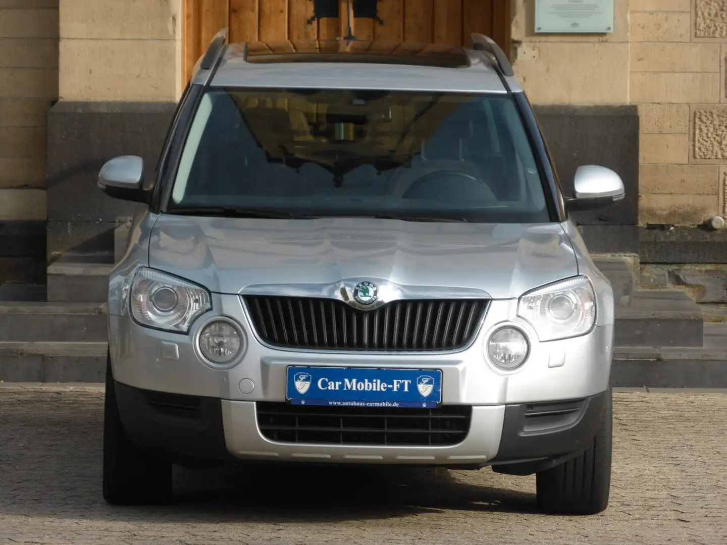 Skoda Yeti Adventure 4x4*1 HD*NAVI*PANO*TEMPO*S.H.GEP* Silber - 2