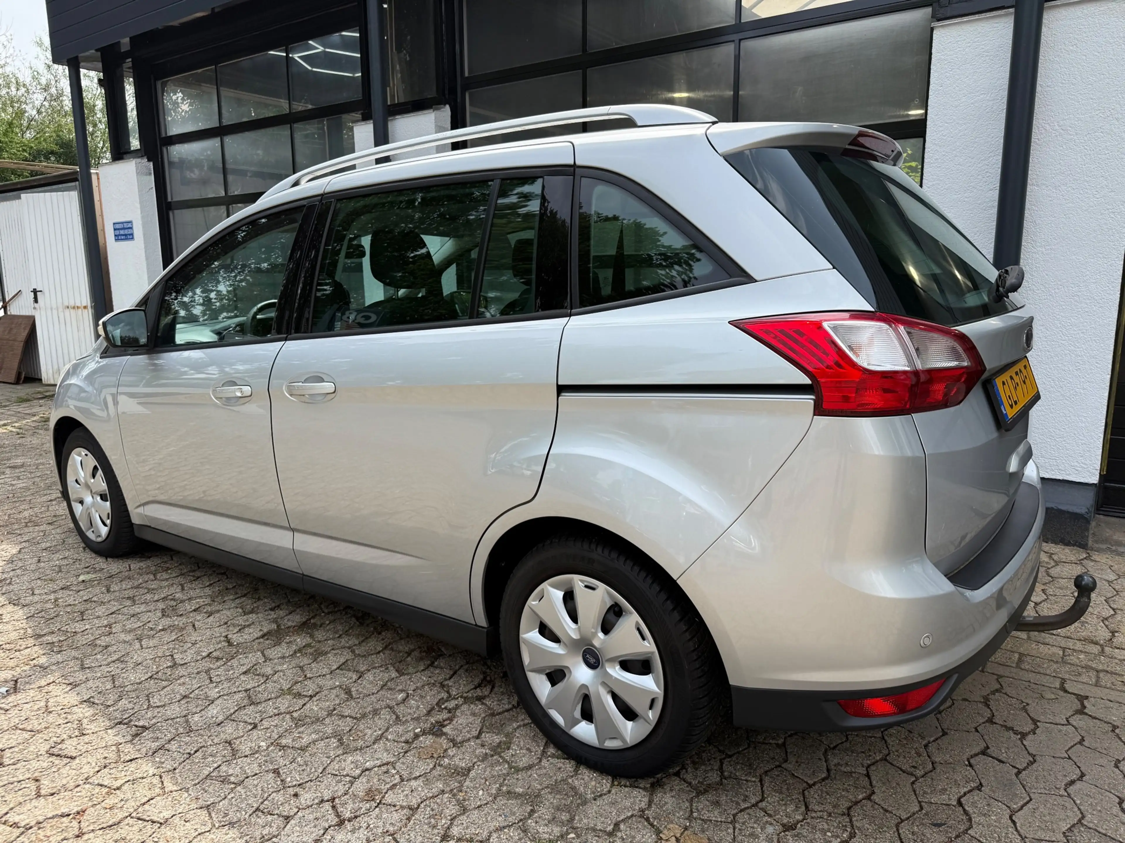 Ford Grand C-Max 1.0 Edition *PDC*Airco*Cruise*Nieuwe Apk*Aanbiedin — photo 3