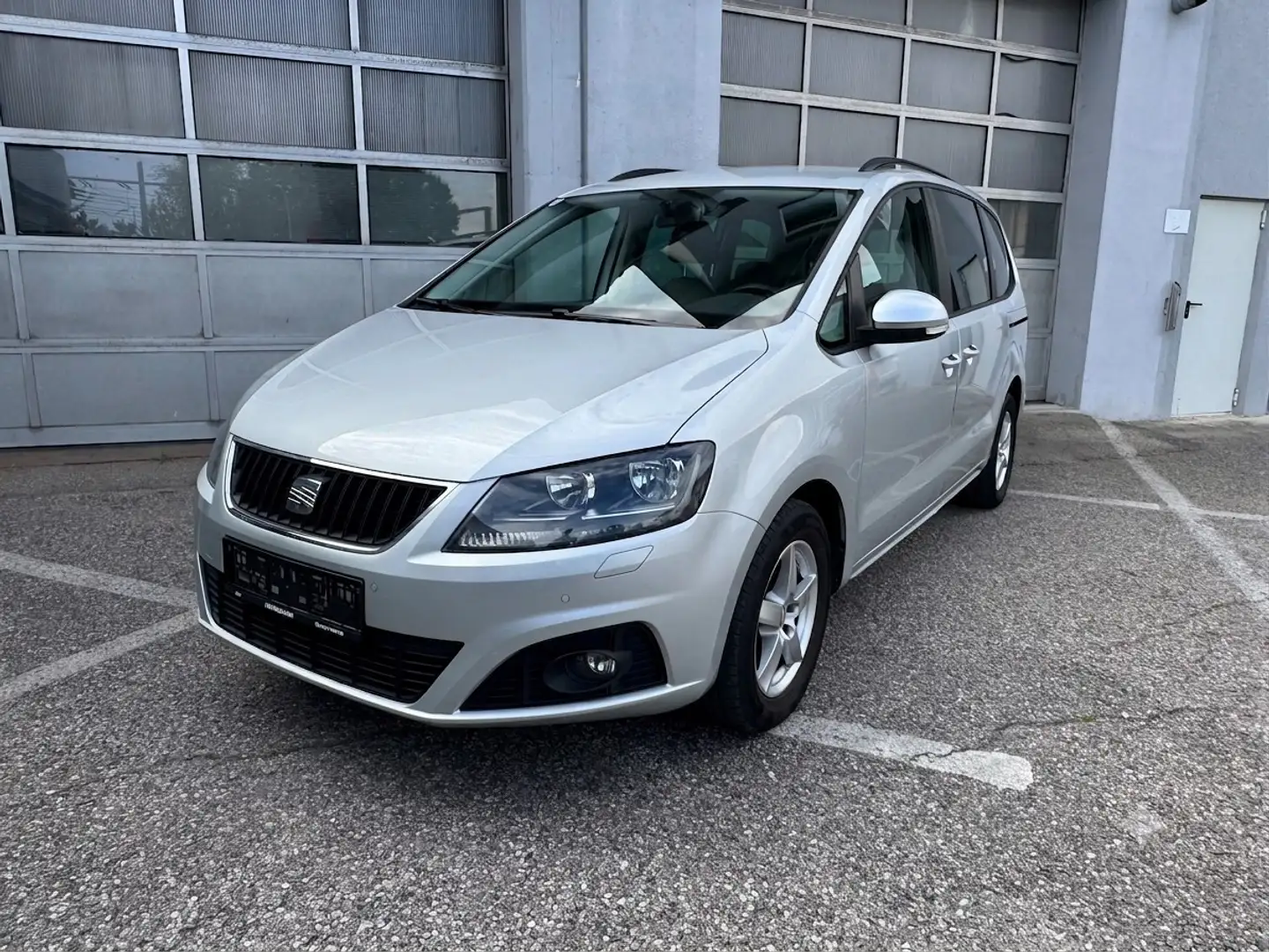 SEAT Alhambra 2.0 TDI Reference/Erstbesitz/Servicebuch/Pickerl Grau - 2