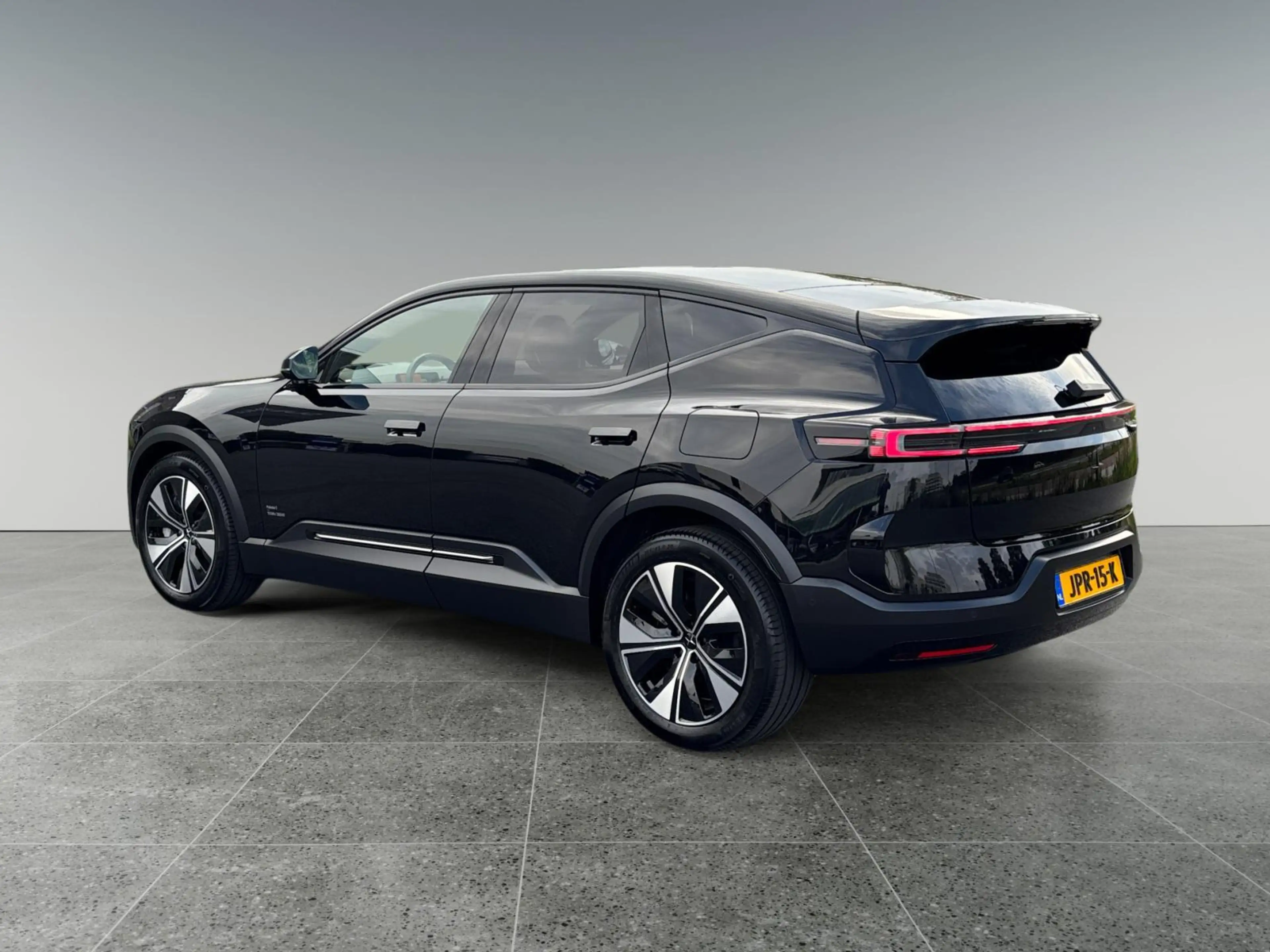 Polestar 3 Long range Dual motor Pilot Plus 111 kWh — photo 3