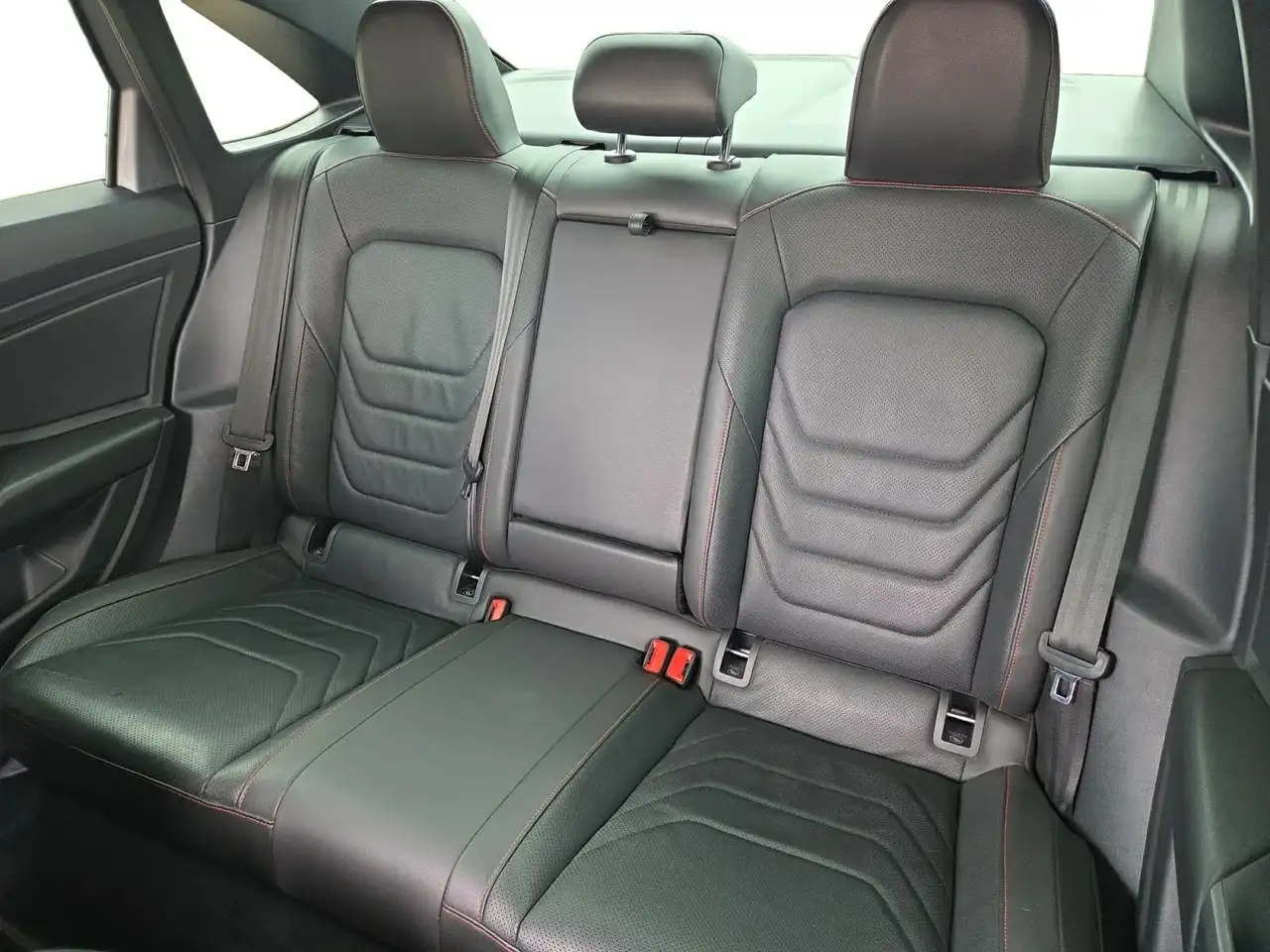 Volkswagen Jetta снимка Volkswagen Jetta