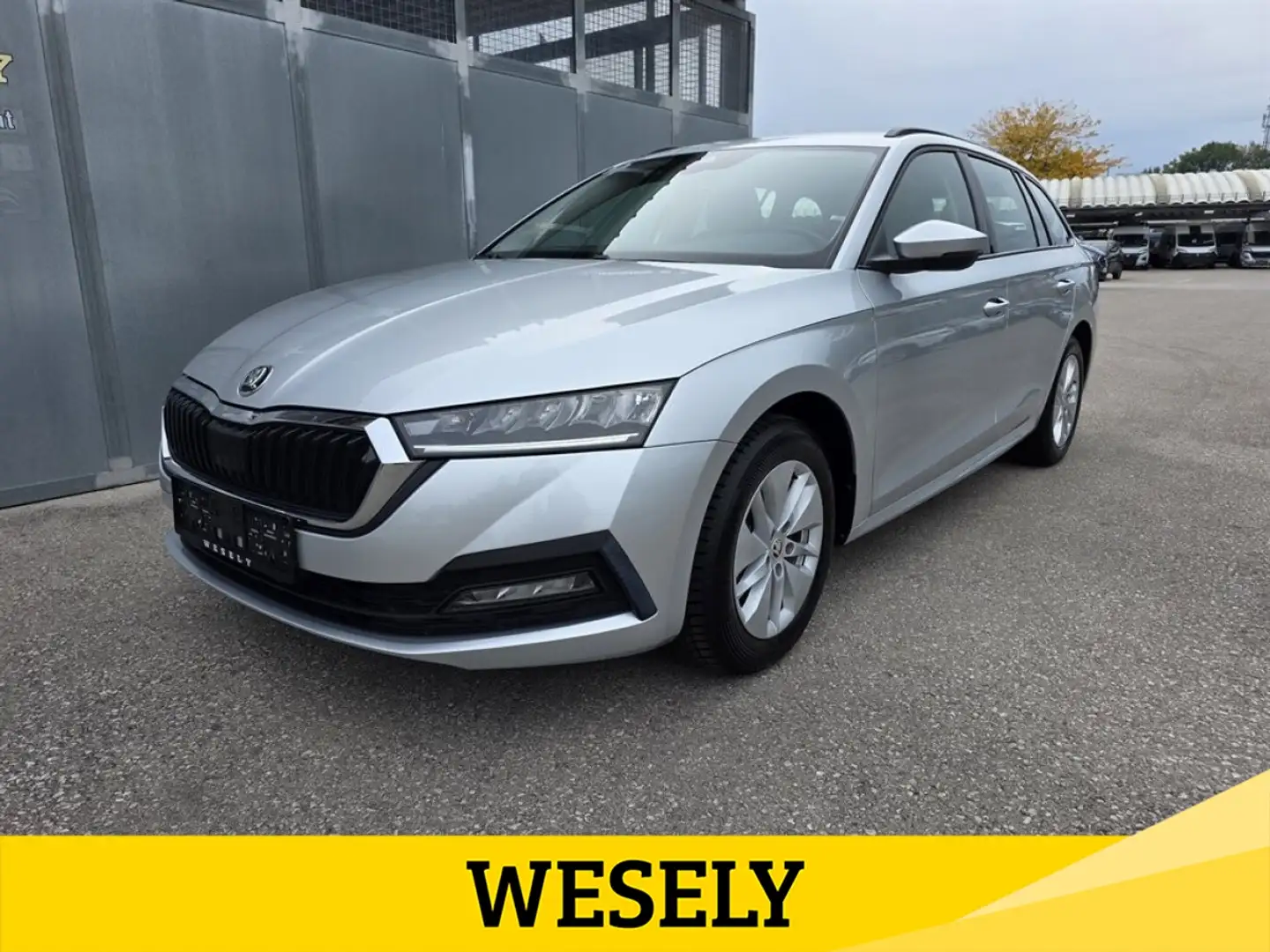 Skoda Octavia Combi 2,0 TDI Ambition Silber - 1