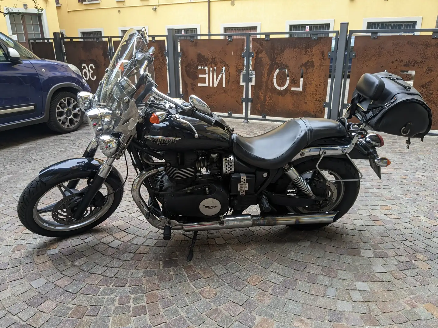 Triumph Speedmaster Black - 1