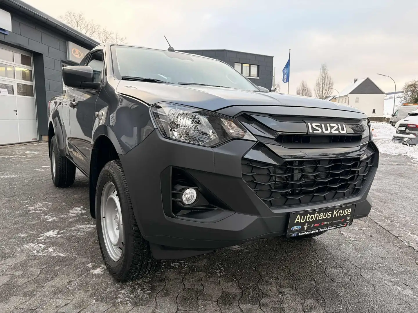 Isuzu D-Max Space Cab Automatik 1.9 L 120kW Grau - 1