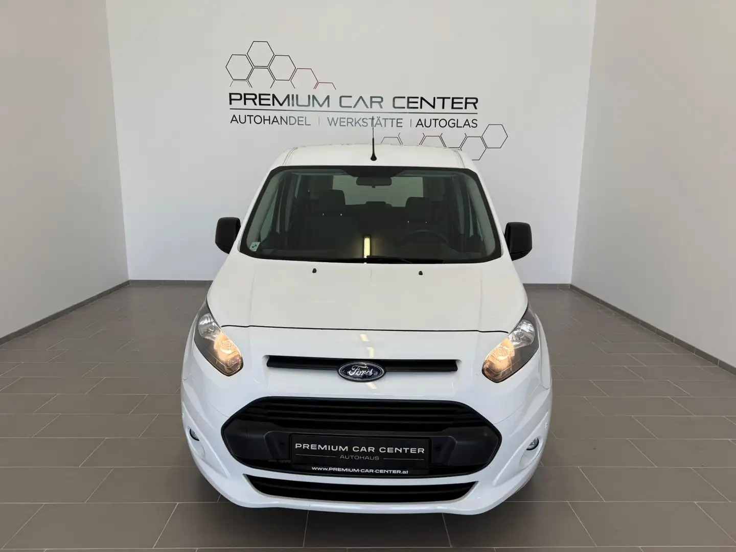 Ford Grand Tourneo Business 1,5 TDCi Weiß - 2