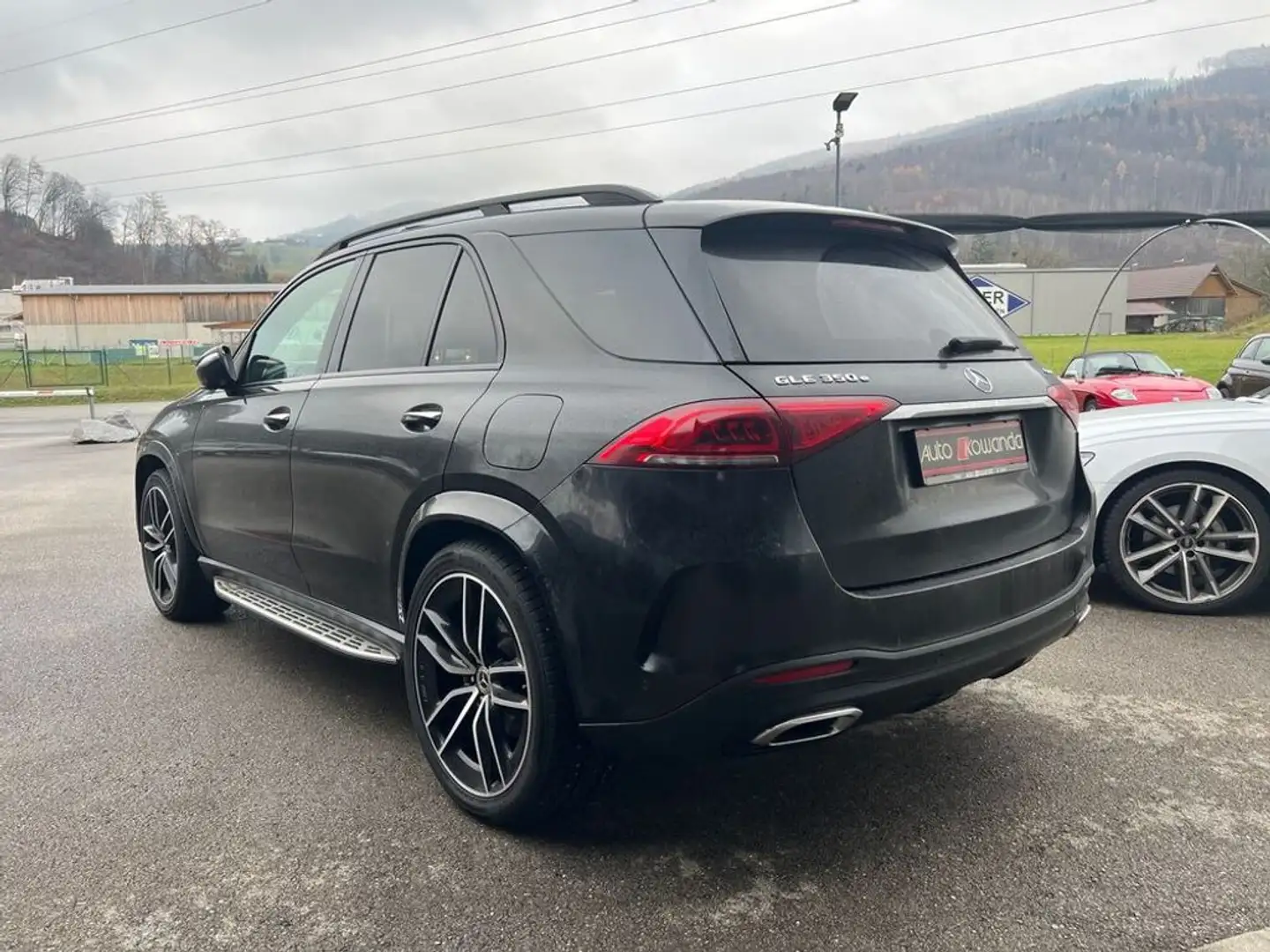 Mercedes-Benz GLE 350 e AMG-Line 4Matic Mwst. Schwarz - 2