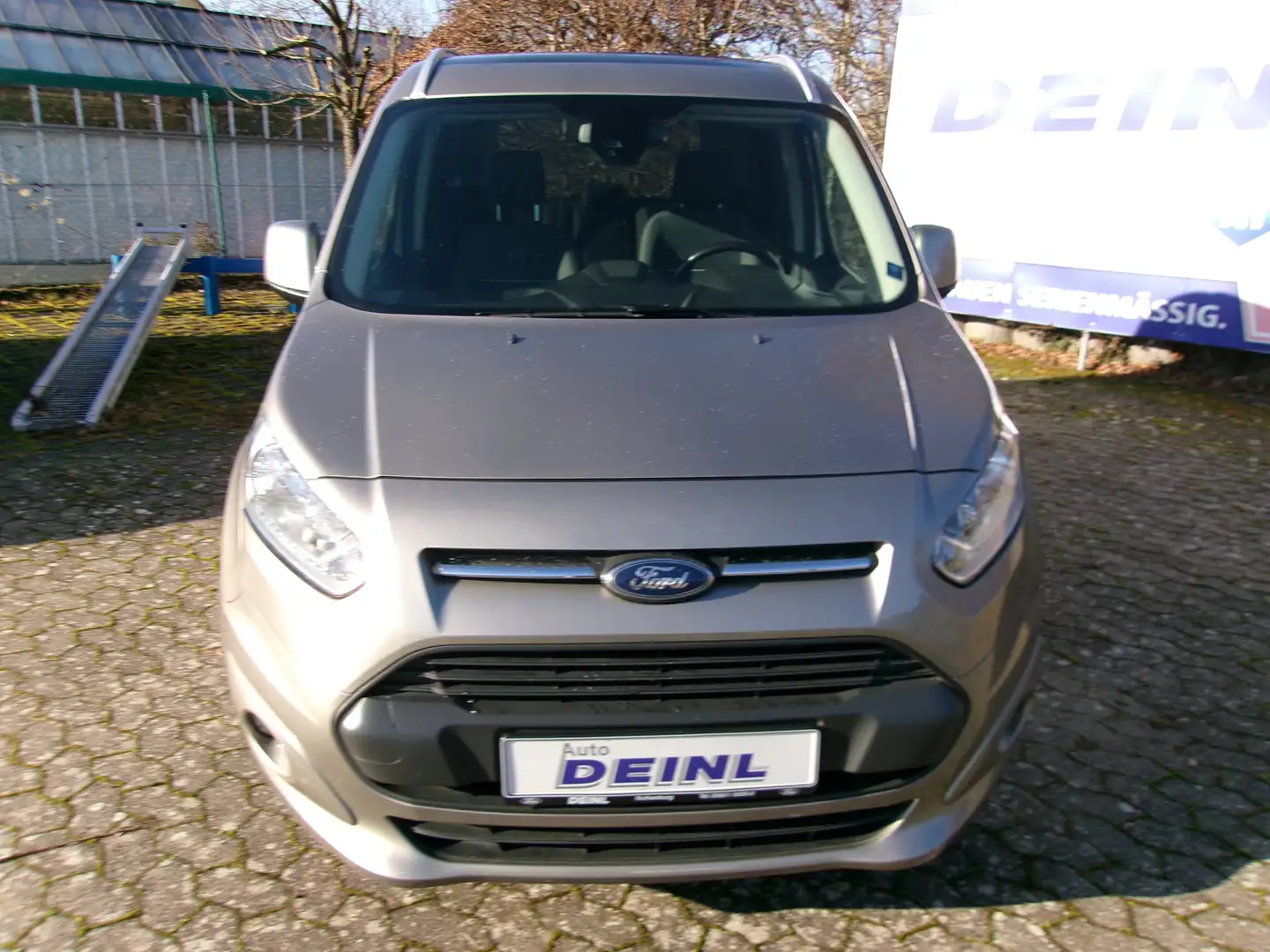 Ford Tourneo Connect Titanium Silber - 2