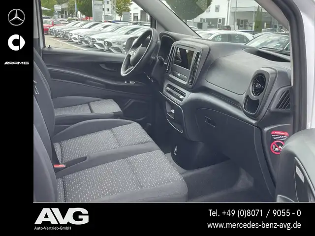 Mercedes-Benz Vito view 9