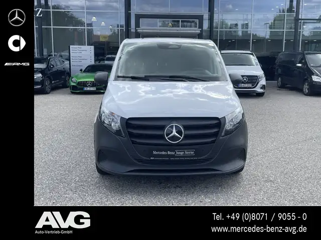 Mercedes-Benz Vito view 5