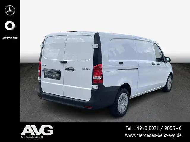Mercedes-Benz Vito view 3
