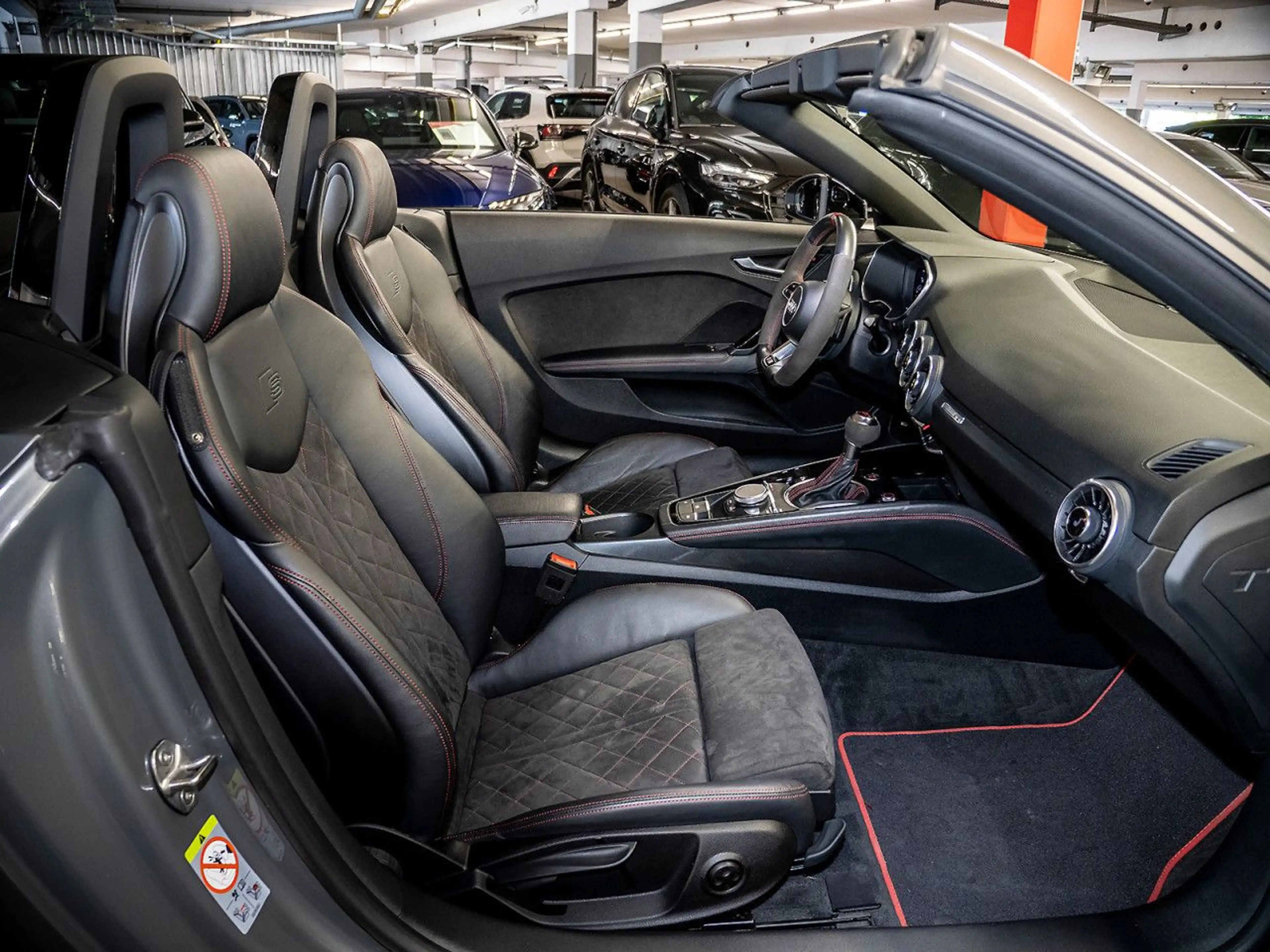 Audi TT 40 TFSI S line Kamera Keyless 19'' — photo 15
