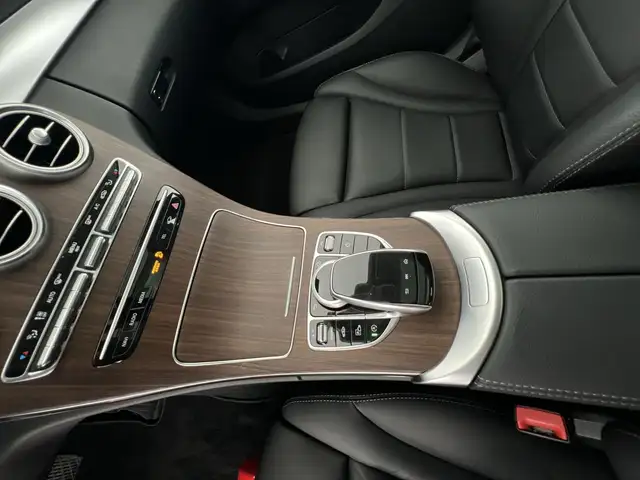 Mercedes-Benz C-Class view 16