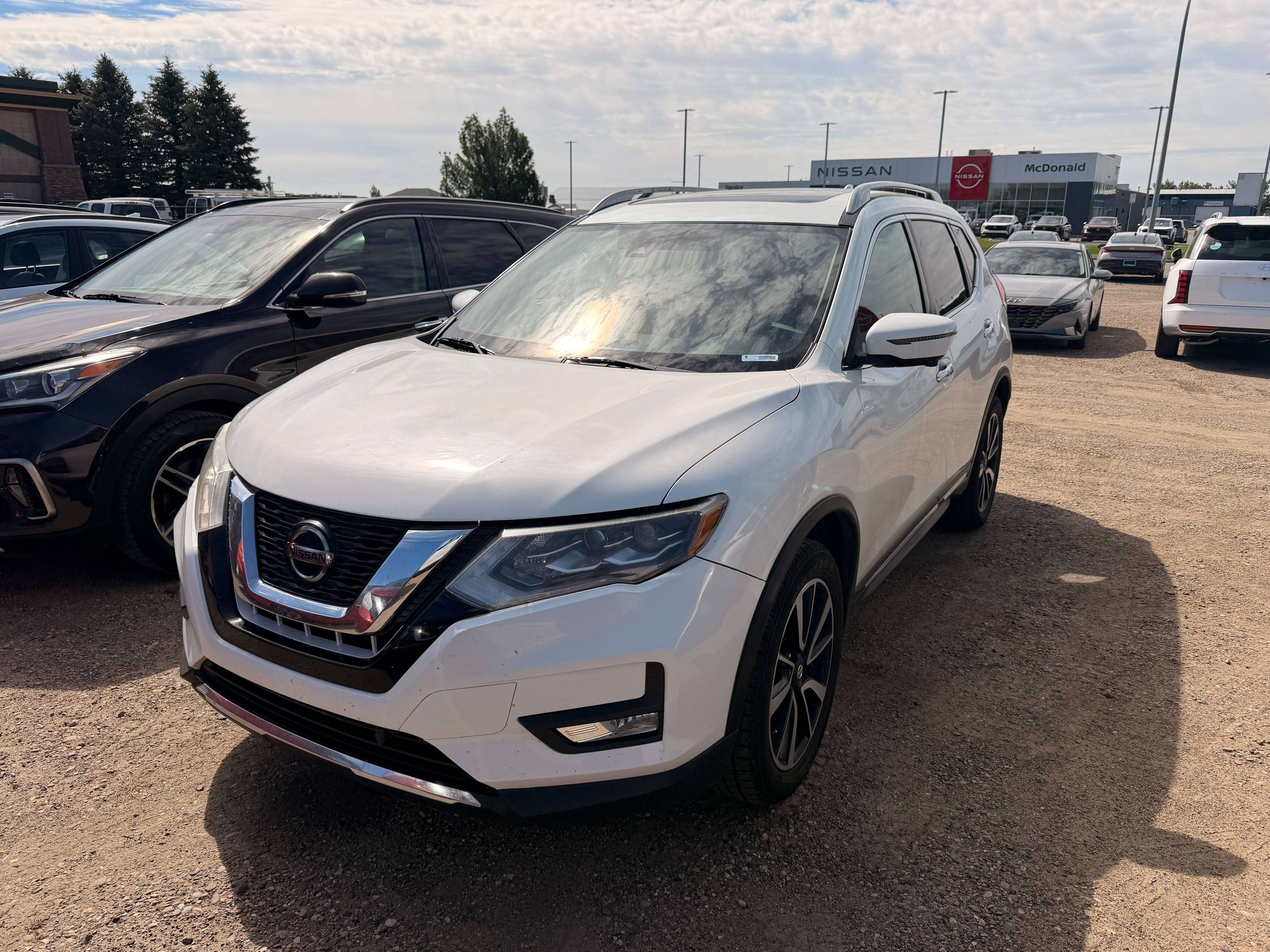 White 2018 Nissan Rogue SUV / Crossover All-Wheel Drive Automatic
