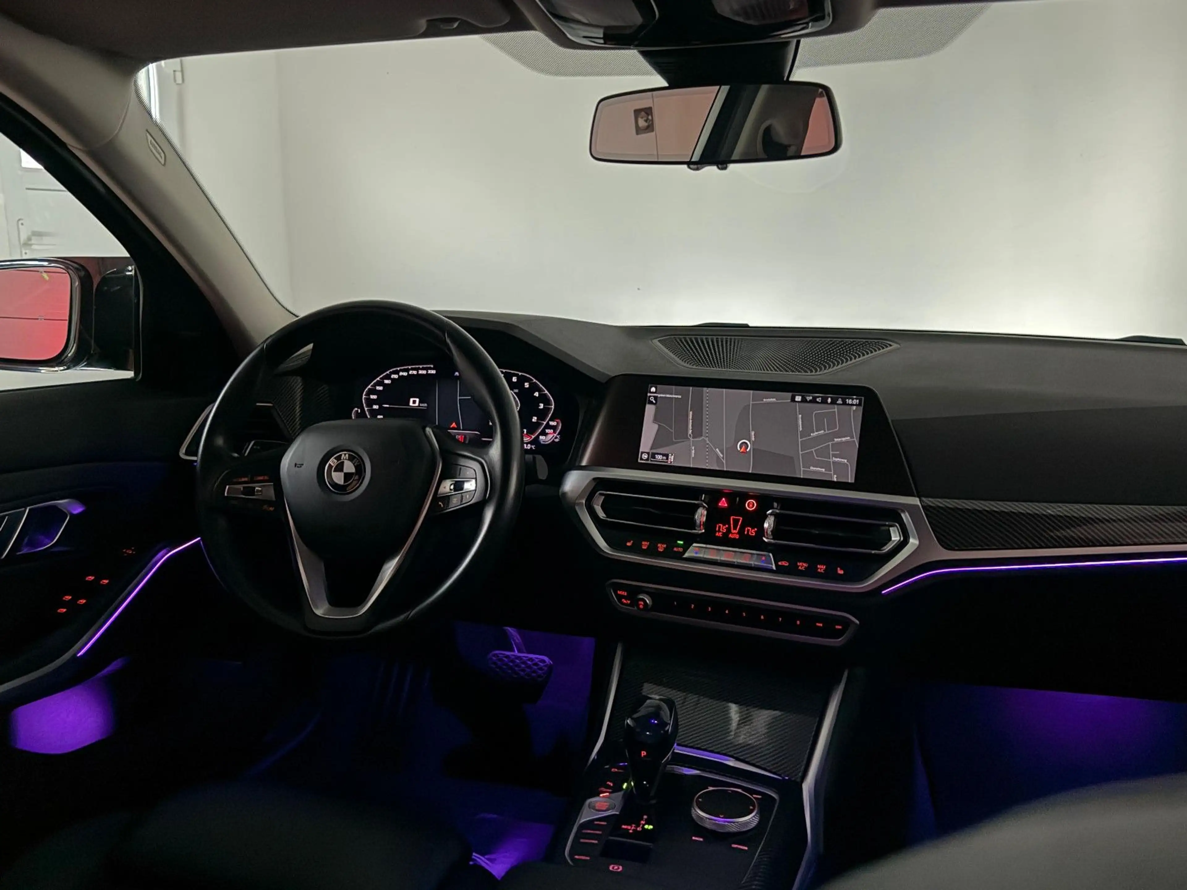 BMW 330 i LIMOUSINE/SPORT/LIVE COC/HiFi/AMBIENTE/H&R — photo 13