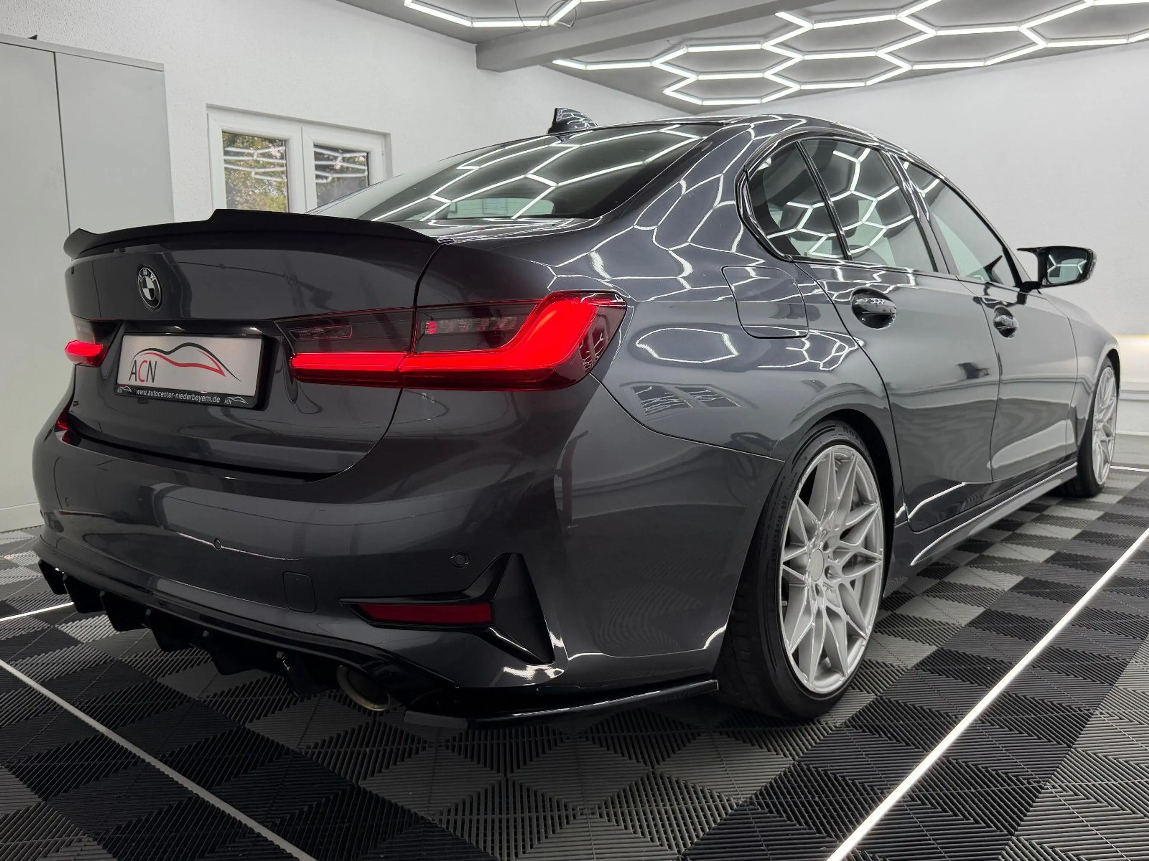 BMW 330 i LIMOUSINE/SPORT/LIVE COC/HiFi/AMBIENTE/H&R — photo 12