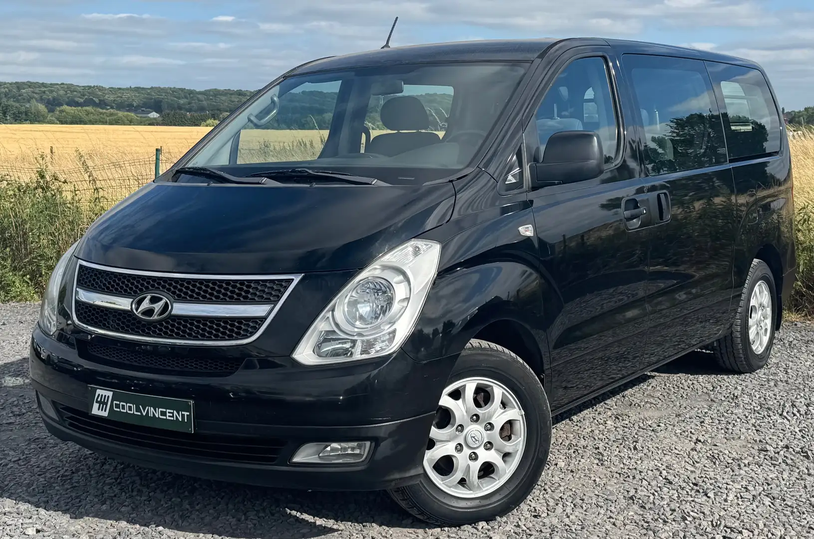 Hyundai H-1 H-1  2.5 - 5 Places - Airco - Attache remorque Zwart - 1