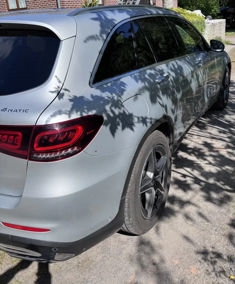 Mercedes-Benz GLC 200 Diesel 4 matic pack AMG Zilver - 2