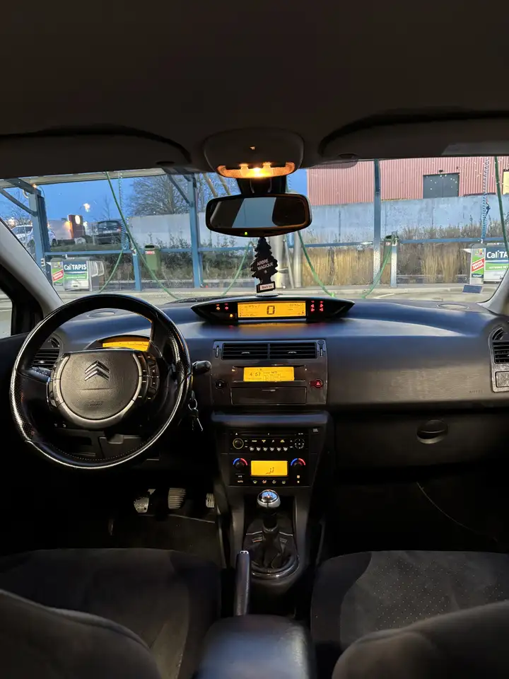 Citroen C4 Berline — photo 15