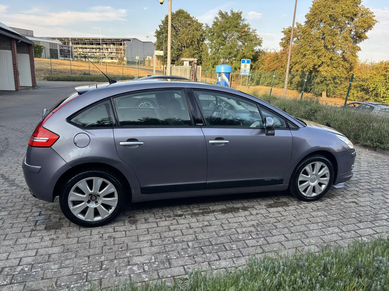 Citroen C4 Berline — photo 7