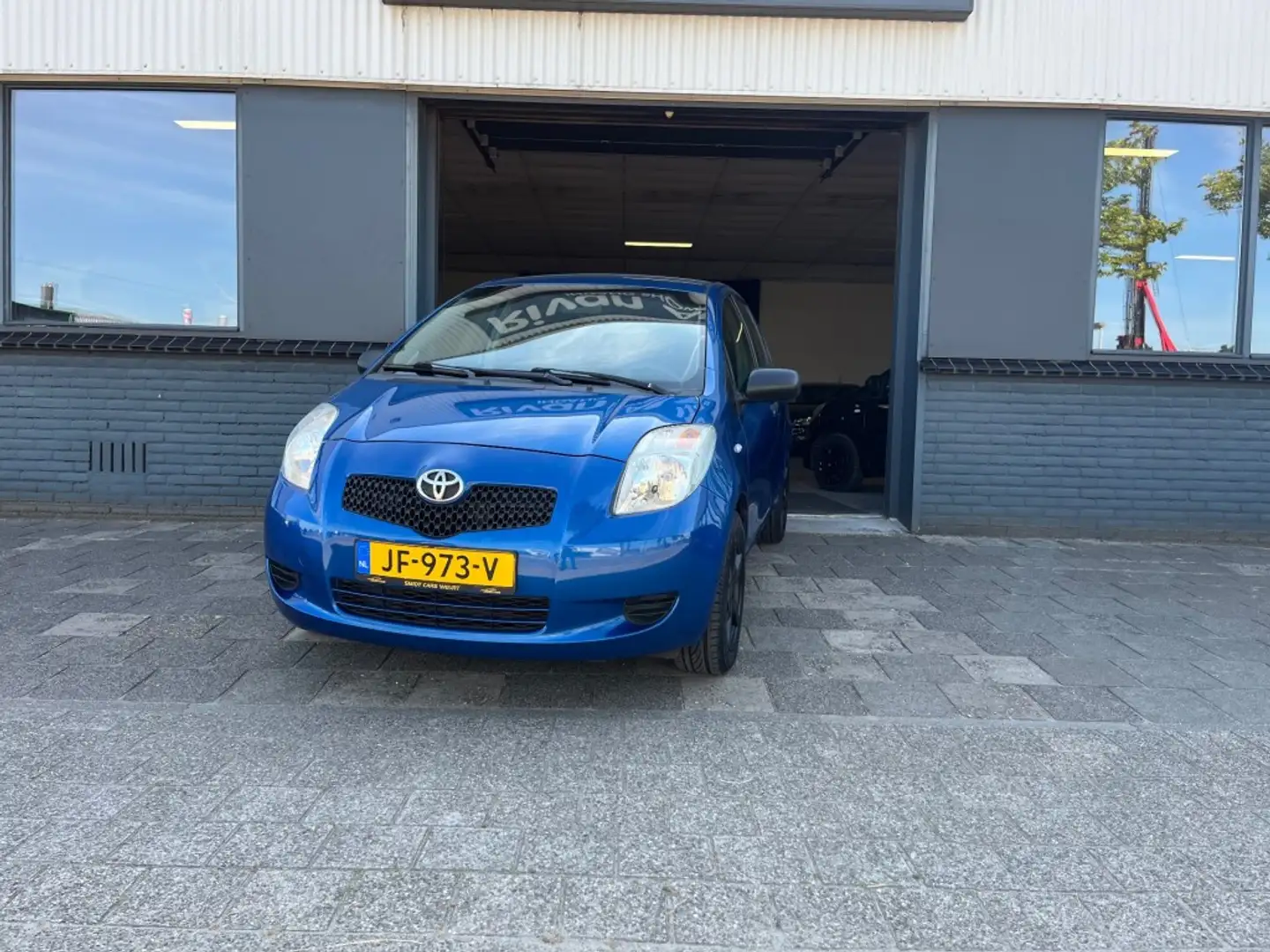 Toyota Yaris 1.3 VVTI SOL Blauw - 2