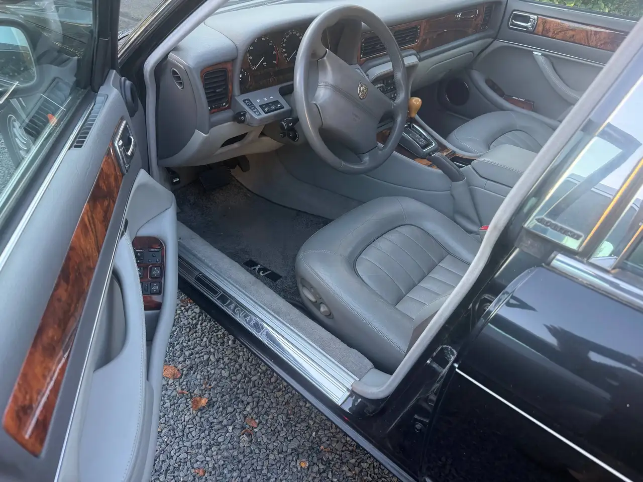 Jaguar X300 4.0 SOVEREIGN, foto 1