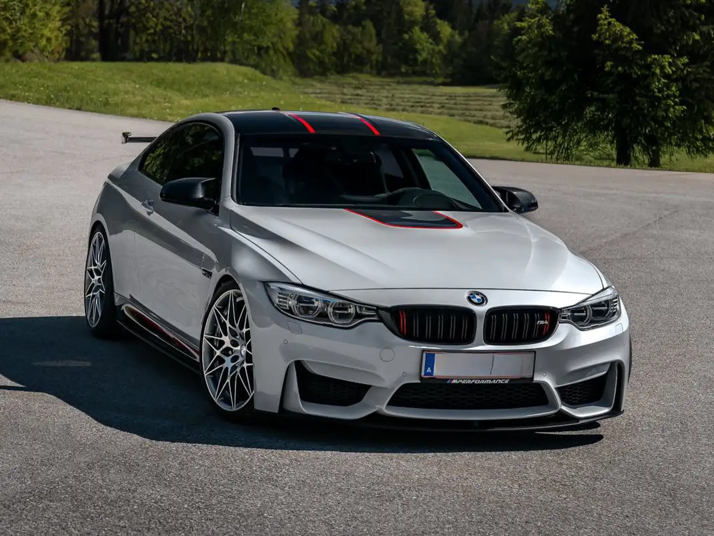 BMW M4 DKG | Crank Hub Fix | Mineralweiß metallic Bílá - 2