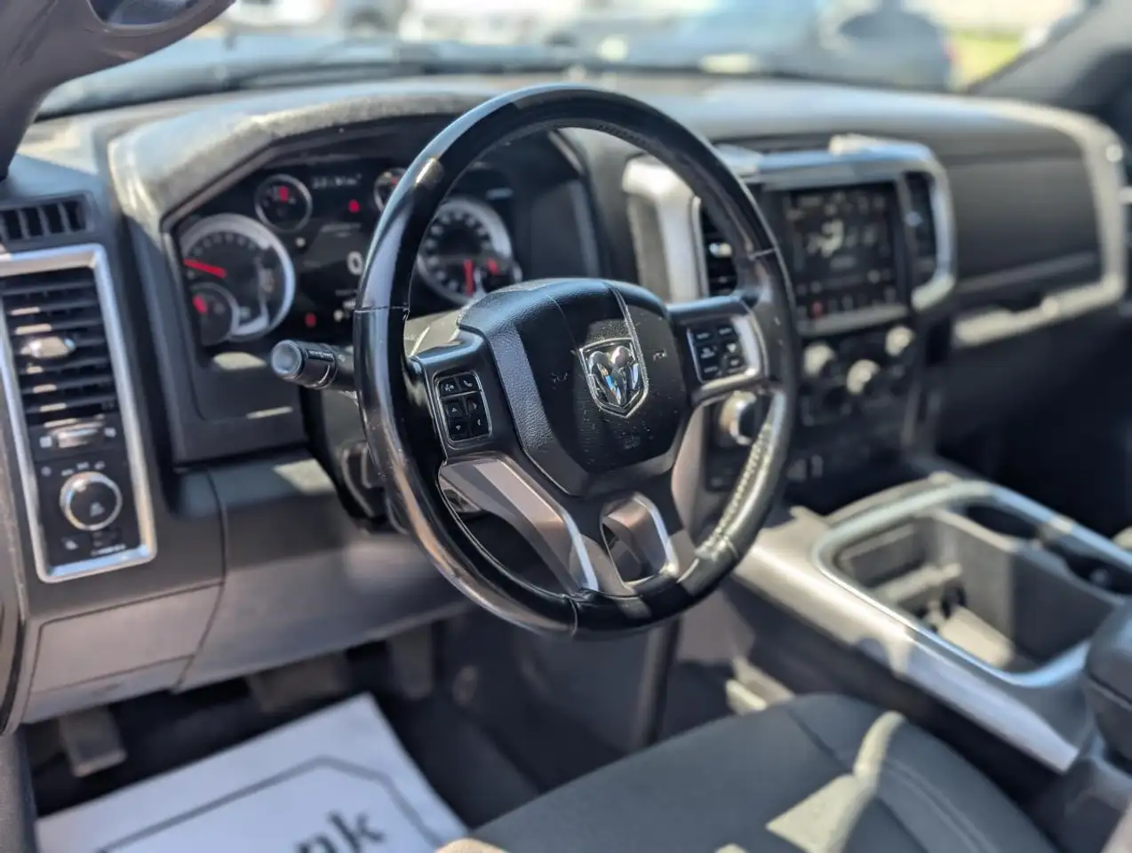 RAM 1500 снимка RAM 1500