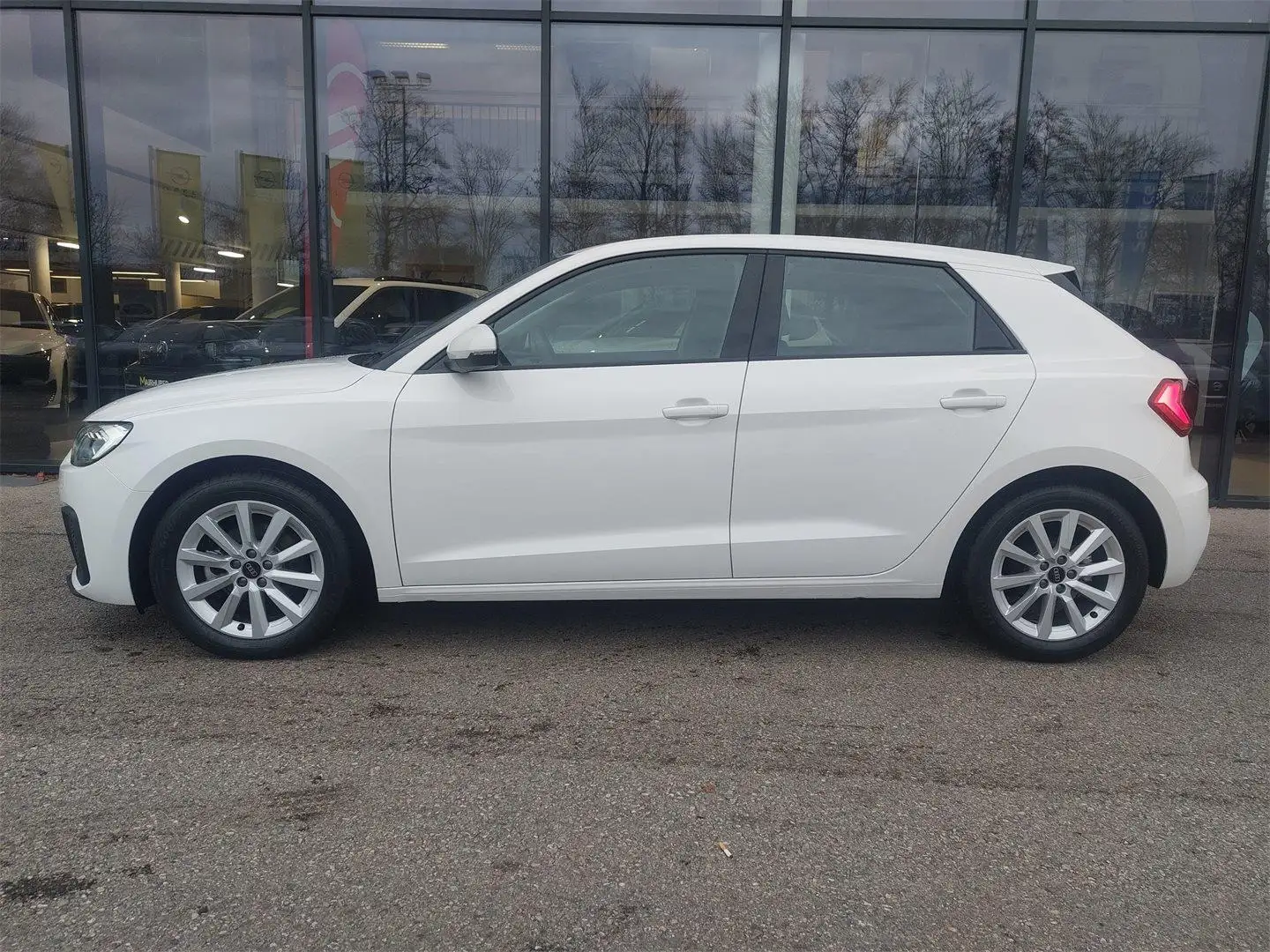 Audi A1 SB 30 TFSI Weiß - 2